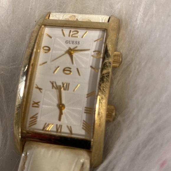 Guess Watch - Picture 4 of 11
